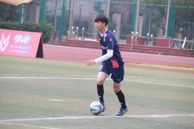 曼城跟队记者曝料：瓜迪奥拉已同意1+1的续约条款