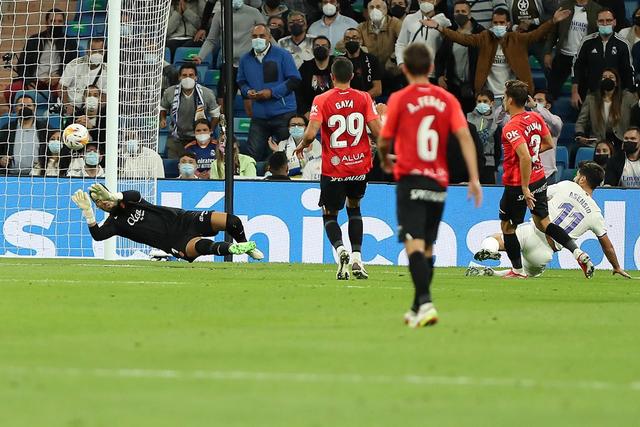 钢铁防线PK传控风暴!数据:U23国足或拖入加时